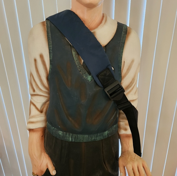 Kawei Kuinght Single Sling Backpack - Picture 4 of 9